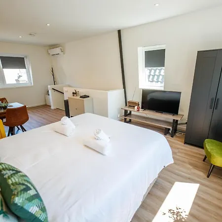 Deluxe 35M2 City Center Suite With Views - Db6C 's-Hertogenbosch  Exterior photo